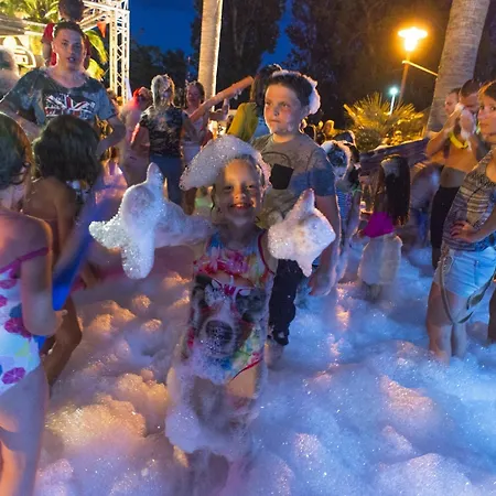 Camping Officiel Siblu Le Montourey 4*